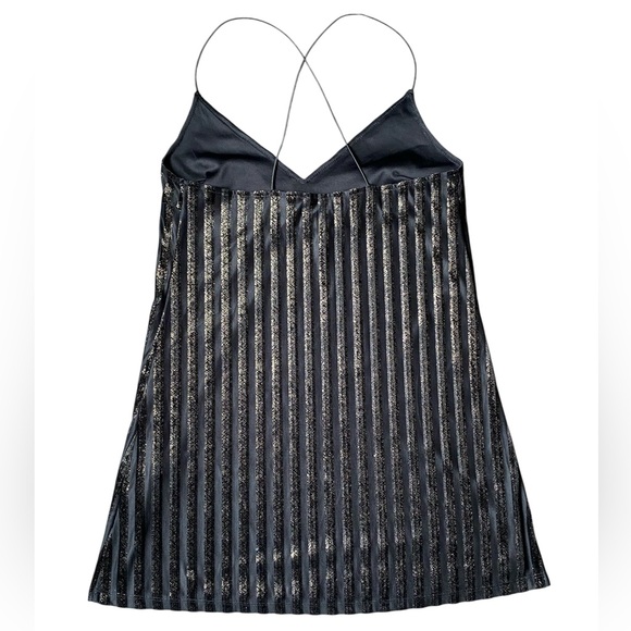 Forever 21 Women’s Velvet Black Metallic Mini Dress Size M - Picture 7 of 8